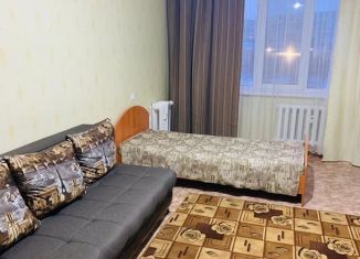 Сдается в аренду 2-комнатная квартира, 60 м2, Нижнекамск, проспект Шинников, 27