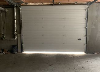 Сдаю в аренду машиноместо, 16 м2, Алупка, улица Ленина, 66Б