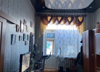 Продаю двухкомнатную квартиру, 47 м2, Мариинск, улица Островского
