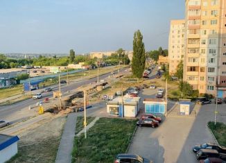 Продается четырехкомнатная квартира, 80 м2, Елец, улица Коммунаров, 143А