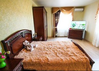 Сдача в аренду дома, 300 м2, Крым, Средняя улица