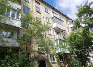 Продам 2-ком. квартиру, 43.6 м2, Черногорск, улица Дзержинского, 8