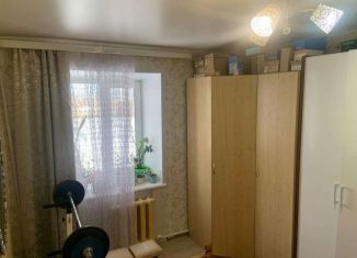 Продажа трехкомнатной квартиры, 56 м2, Кукмор, улица Академика Королёва, 7