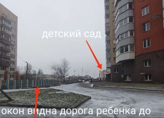 Продаю 4-комнатную квартиру, 87 м2, Санкт-Петербург, Октябрьская набережная, 124к3, метро Пролетарская