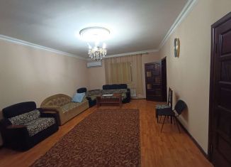 2-ком. квартира в аренду, 100 м2, Дагестан, улица Шеболдаева