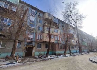 Продается 2-ком. квартира, 42.3 м2, Астраханская область, улица Николая Островского, 144