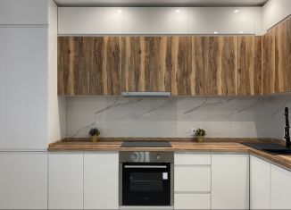 Продаю двухкомнатную квартиру, 72.2 м2, деревня Ивановское, улица Семёна Гордого, 3