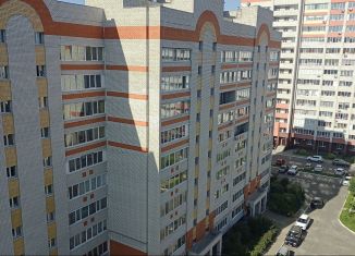 Продается 2-комнатная квартира, 60 м2, Брянск, улица Красный Маяк, 102