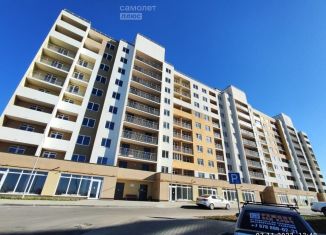 Продается 2-комнатная квартира, 55.2 м2, посёлок городского типа Молодёжное, Парковая улица, 1