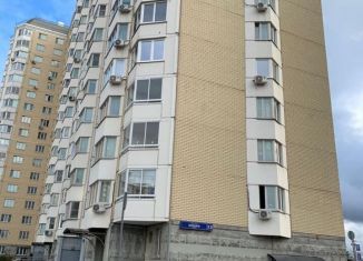 Продаю однокомнатную квартиру, 37 м2, Московский, улица Бианки, 13