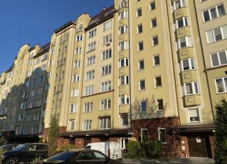 Продается двухкомнатная квартира, 59.7 м2, Зеленоградск, Московская улица, 60
