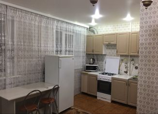 Сдам 2-комнатную квартиру, 46 м2, Волгоградская область, проспект Ленина, 74