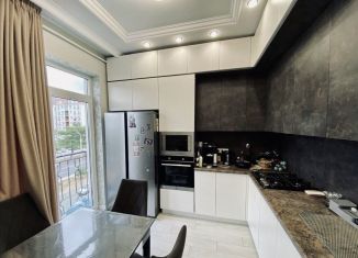 Продам 3-ком. квартиру, 70 м2, Геленджик, Витебская улица, 12к8, ЖК Столичный квартал