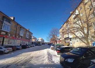 Продается торговая площадь, 80 м2, Шахты, улица Шевченко, 121