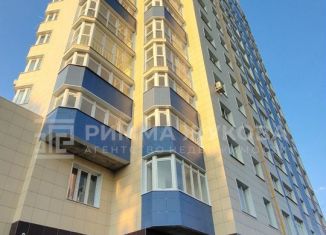 Продается 2-комнатная квартира, 65 м2, Орёл, площадь Поликарпова, 20, Железнодорожный район