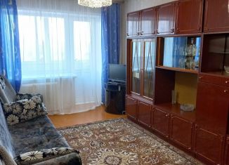 Трехкомнатная квартира в аренду, 56 м2, Кемерово, проспект Ленина, 75