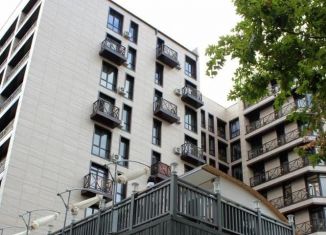 Продам 2-ком. квартиру, 40 м2, Сочи, улица Кирова, 35, микрорайон Центральный