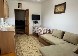 Продам 2-комнатную квартиру, 65 м2, Симферополь, улица Гоголя, 56, Железнодорожный район