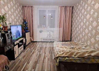 Продается 2-комнатная квартира, 66 м2, Екатеринбург, улица Патриса Лумумбы, 63, улица Патриса Лумумбы