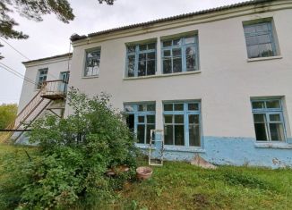 Продается торговая площадь, 752 м2, село Новая Солянка, Октябрьская улица, 84