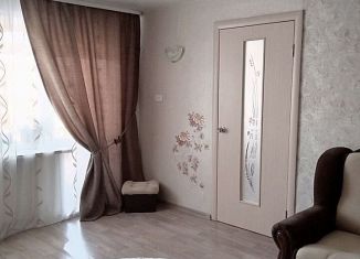 Продам 2-комнатную квартиру, 44 м2, Осинники, улица Победы, 19