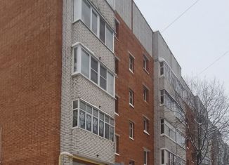 4-комнатная квартира на продажу, 72.1 м2, Новочебоксарск, улица Строителей, 56