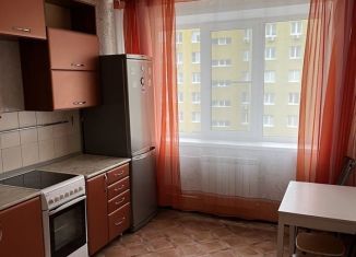Сдам в аренду однокомнатную квартиру, 39 м2, Жигулёвск, Морквашинская улица