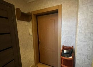 Сдается двухкомнатная квартира, 35 м2, Самарская область, улица Баныкина, 8к6