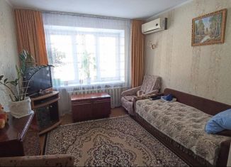 Продажа 2-комнатной квартиры, 43.8 м2, Волгоград, Рионская улица, 18