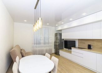 Продам 3-комнатную квартиру, 80 м2, Тюмень, улица Фармана Салманова, 16, ЖК Интеллект Квартал