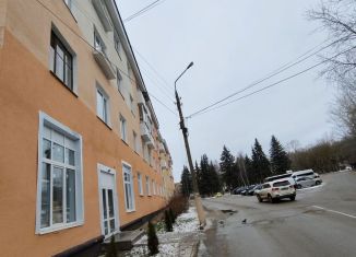 Сдача в аренду комнаты, 15 м2, Серпухов, улица Крюкова, 1