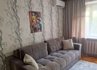 Сдам в аренду 1-ком. квартиру, 35 м2, Ростов-на-Дону, улица Волкова, 3/4