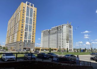 Продается 3-комнатная квартира, 80 м2, Оренбург, Ленинский район, улица Неплюева, 2