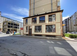 Сдаю в аренду торговую площадь, 150 м2, Махачкала, проспект Насрутдинова, 30Ак1, Ленинский внутригородской район