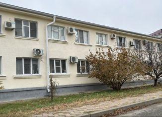 Продажа 2-комнатной квартиры, 50.6 м2, Темрюк, Октябрьская улица, 175