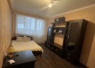 Сдам 1-ком. квартиру, 47 м2, Ставрополь, переулок Макарова, 28