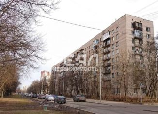 Продам 3-ком. квартиру, 64.3 м2, Санкт-Петербург, проспект Космонавтов, 64, метро Звёздная