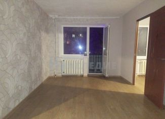 Продажа 2-комнатной квартиры, 40 м2, Каменск-Шахтинский, проспект Карла Маркса, 16А