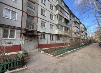 Трехкомнатная квартира на продажу, 48 м2, Тула, улица Седова, 27А