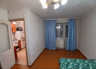 Продаю 1-ком. квартиру, 32 м2, Пермь, улица Академика Веденеева, 83