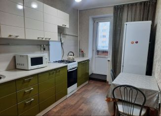 Аренда 1-ком. квартиры, 40 м2, Стерлитамак, улица Артёма, 100