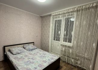 Сдается трехкомнатная квартира, 80 м2, Белгородская область, улица Степана Разина, 50