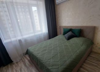 Квартира в аренду студия, 30 м2, Тюмень, улица Республики, 204к7