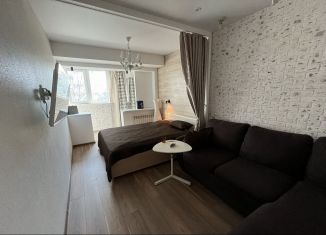 Сдается 2-ком. квартира, 50 м2, Москва, Мосфильмовская улица, 78, район Раменки