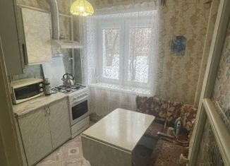 Продаю 2-комнатную квартиру, 44 м2, Еманжелинск, улица Энгельса, 15