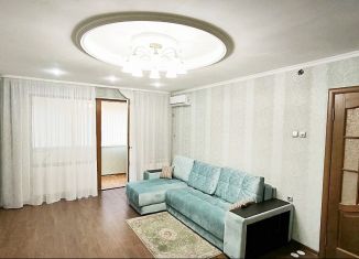 Продаю 3-ком. квартиру, 95 м2, Ялта, улица Сеченова, 27