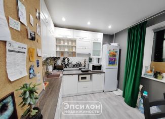 Продам 1-ком. квартиру, 37.2 м2, Курск, проспект Вячеслава Клыкова, 49