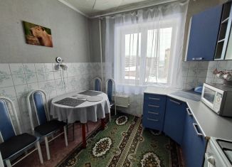 Аренда двухкомнатной квартиры, 51 м2, Первоуральск, бульвар Юности, 18