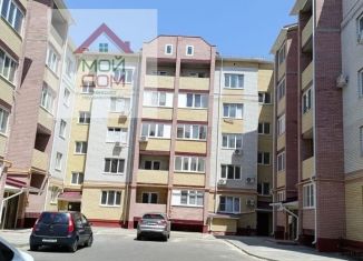 Продаю 3-ком. квартиру, 82 м2, Элиста, улица В.И. Ленина, 266В