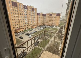 Продается 4-комнатная квартира, 150 м2, Грозный, бульвар Султана Дудаева, 20